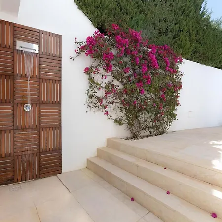 House With Private Heated Pool And Sea Views 奥霍斯德古阿