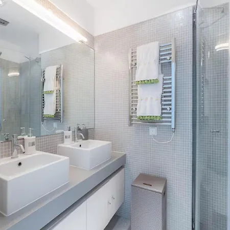 House With Private Heated Pool And Sea Views فيلة